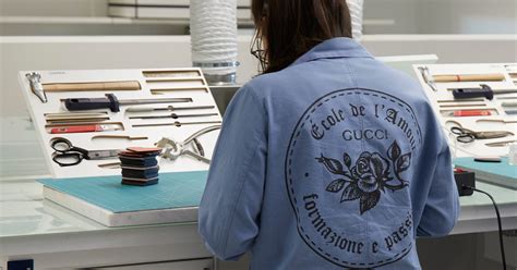 offerte di lavoro scarnitore gucci|kering gucci italia.